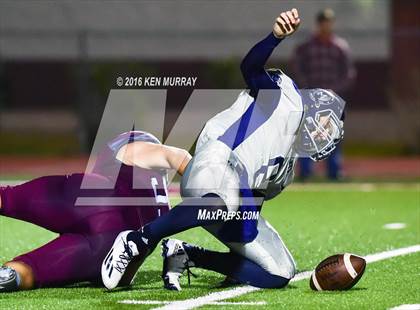 Thumbnail 3 in Tomball Memorial vs Magnolia photogallery.