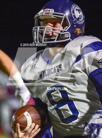 Thumbnail 2 in Tomball Memorial vs Magnolia photogallery.