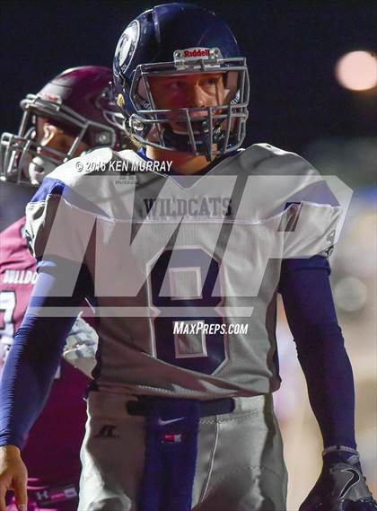 Thumbnail 2 in Tomball Memorial vs Magnolia photogallery.