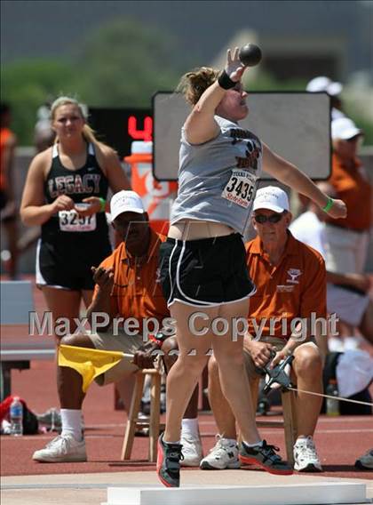 Thumbnail 1 in 84th Clyde Littlefield Texas Relays  photogallery.