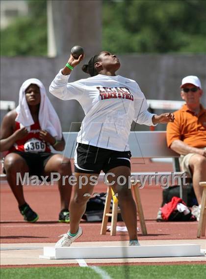 Thumbnail 2 in 84th Clyde Littlefield Texas Relays  photogallery.