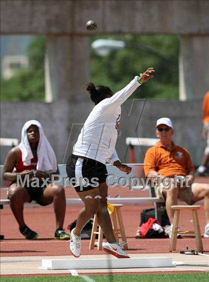 Thumbnail 3 in 84th Clyde Littlefield Texas Relays  photogallery.