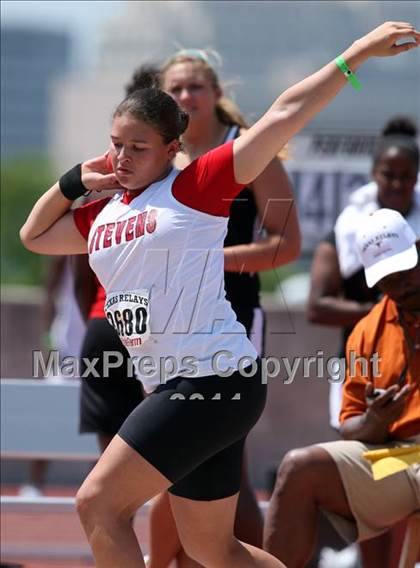 Thumbnail 3 in 84th Clyde Littlefield Texas Relays  photogallery.