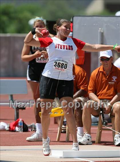 Thumbnail 3 in 84th Clyde Littlefield Texas Relays  photogallery.