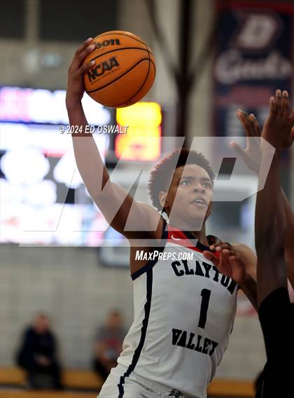 Thumbnail 2 in Weston Ranch vs. Clayton Valley Charter (NorCal Tipoff Classic) photogallery.