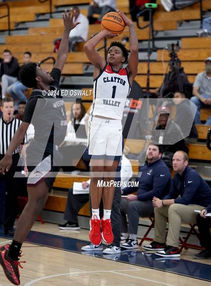 Thumbnail 2 in Weston Ranch vs. Clayton Valley Charter (NorCal Tipoff Classic) photogallery.