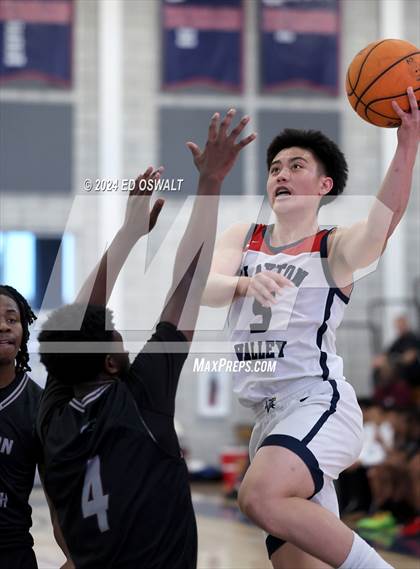 Thumbnail 2 in Weston Ranch vs. Clayton Valley Charter (NorCal Tipoff Classic) photogallery.