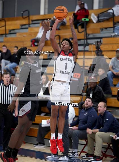 Thumbnail 3 in Weston Ranch vs. Clayton Valley Charter (NorCal Tipoff Classic) photogallery.