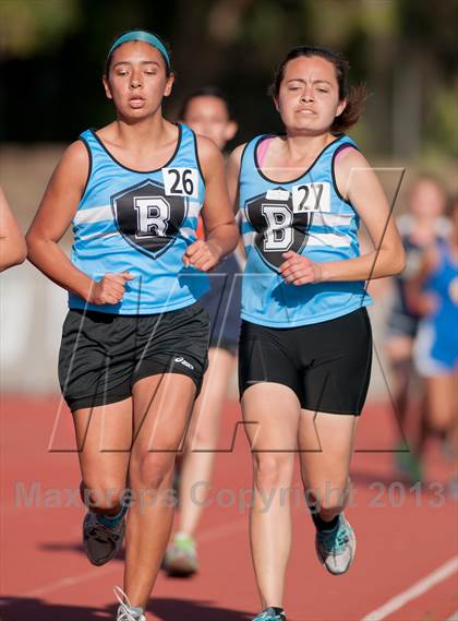 Thumbnail 2 in Don Green Invitational Girls Frosh/Soph 3200M photogallery.