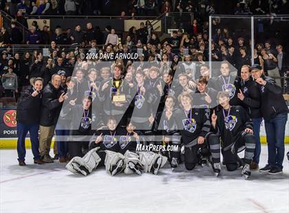 Thumbnail 3 in Camden Hills vs. Cheverus (MPA Class B State Final) photogallery.