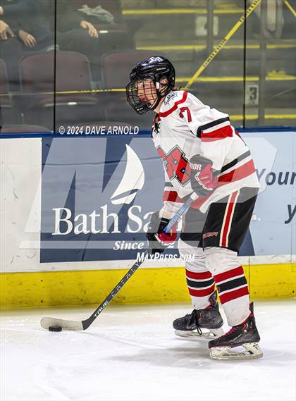 Thumbnail 3 in Camden Hills vs. Cheverus (MPA Class B State Final) photogallery.
