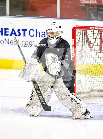 Thumbnail 3 in Camden Hills vs. Cheverus (MPA Class B State Final) photogallery.