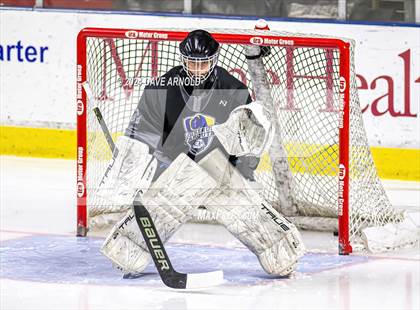 Thumbnail 3 in Camden Hills vs. Cheverus (MPA Class B State Final) photogallery.