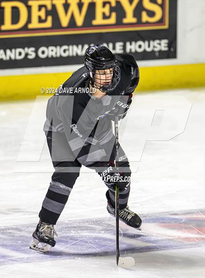 Thumbnail 3 in Camden Hills vs. Cheverus (MPA Class B State Final) photogallery.