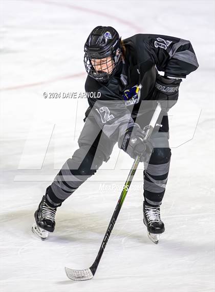 Thumbnail 2 in Camden Hills vs. Cheverus (MPA Class B State Final) photogallery.