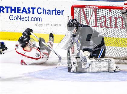 Thumbnail 3 in Camden Hills vs. Cheverus (MPA Class B State Final) photogallery.
