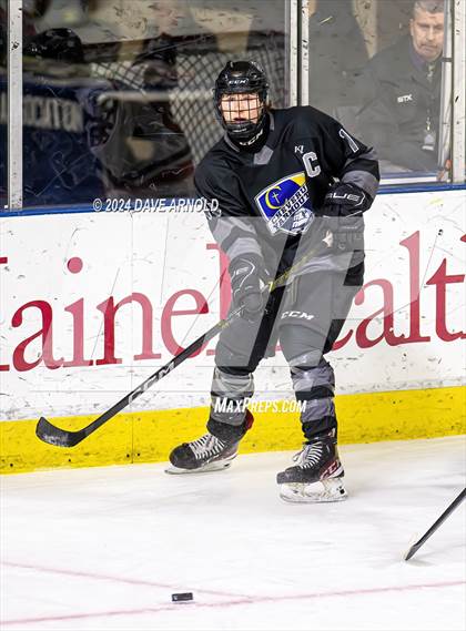 Thumbnail 3 in Camden Hills vs. Cheverus (MPA Class B State Final) photogallery.