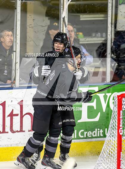Thumbnail 2 in Camden Hills vs. Cheverus (MPA Class B State Final) photogallery.