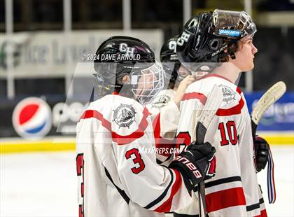 Thumbnail 3 in Camden Hills vs. Cheverus (MPA Class B State Final) photogallery.