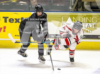 Thumbnail 1 in Camden Hills vs. Cheverus (MPA Class B State Final) photogallery.