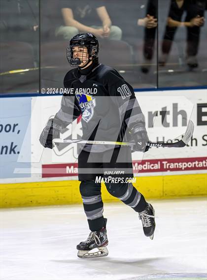 Thumbnail 2 in Camden Hills vs. Cheverus (MPA Class B State Final) photogallery.