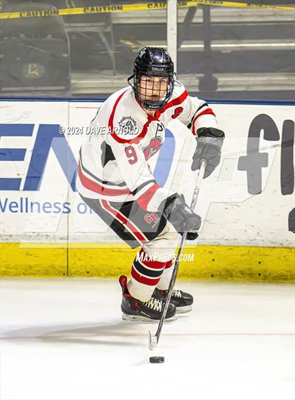 Thumbnail 3 in Camden Hills vs. Cheverus (MPA Class B State Final) photogallery.
