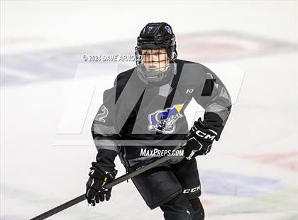 Thumbnail 2 in Camden Hills vs. Cheverus (MPA Class B State Final) photogallery.