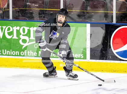 Thumbnail 3 in Camden Hills vs. Cheverus (MPA Class B State Final) photogallery.