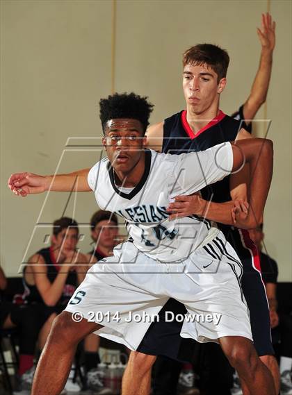 Thumbnail 3 in Salesian vs. Hesperia Christian (MaxPreps Holiday Classic) photogallery.
