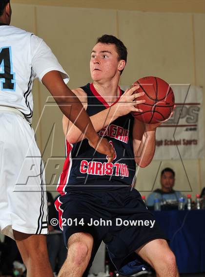 Thumbnail 2 in Salesian vs. Hesperia Christian (MaxPreps Holiday Classic) photogallery.