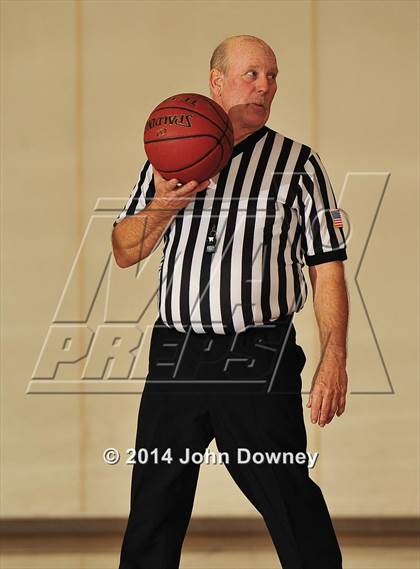 Thumbnail 3 in Salesian vs. Hesperia Christian (MaxPreps Holiday Classic) photogallery.