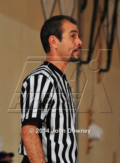 Thumbnail 3 in Salesian vs. Hesperia Christian (MaxPreps Holiday Classic) photogallery.
