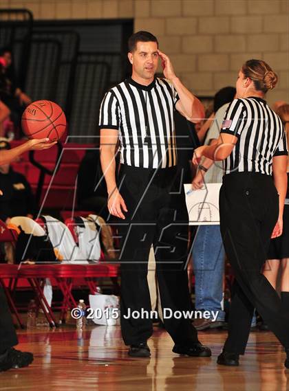 Thumbnail 3 in El Dorado vs. Brea Olinda (CIF SoCal Regional D3 Final) photogallery.