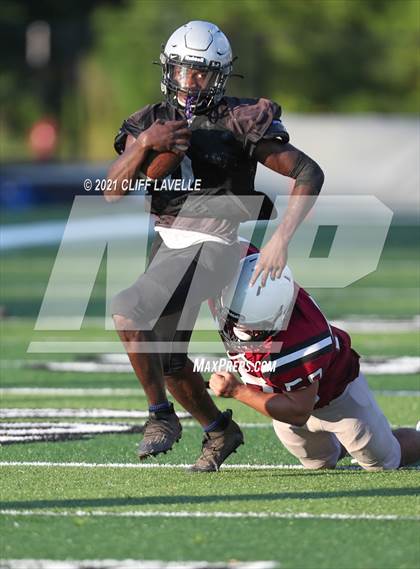 Thumbnail 2 in West Ashley vs. Wando  photogallery.