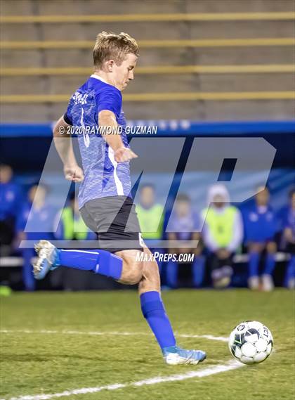 Thumbnail 2 in Clovis vs. Bullard (CIF CS D1 Round 1) photogallery.