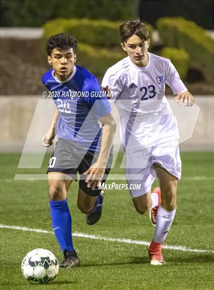 Thumbnail 2 in Clovis vs. Bullard (CIF CS D1 Round 1) photogallery.