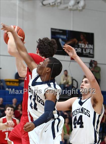 Thumbnail 3 in Immaculate vs. Northwestern Regional (CIAC Class S Semifinal) photogallery.
