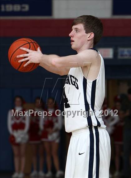 Thumbnail 2 in Immaculate vs. Northwestern Regional (CIAC Class S Semifinal) photogallery.