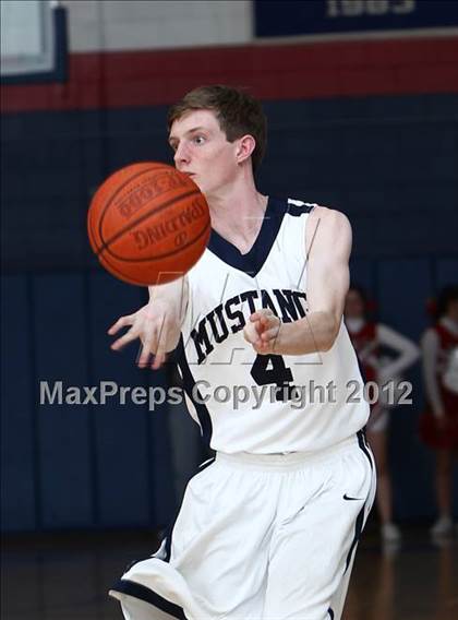 Thumbnail 1 in Immaculate vs. Northwestern Regional (CIAC Class S Semifinal) photogallery.