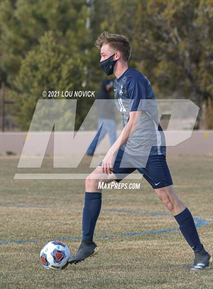 Thumbnail 2 in Santa Fe Prep vs Santa Fe photogallery.