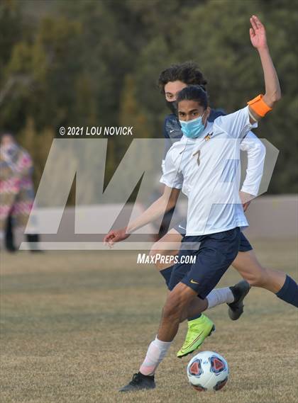 Thumbnail 2 in Santa Fe Prep vs Santa Fe photogallery.