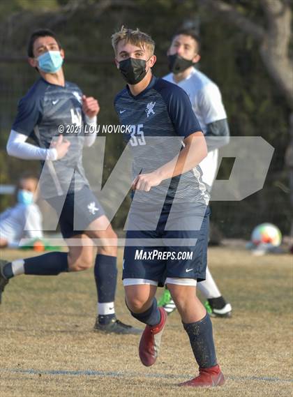 Thumbnail 2 in Santa Fe Prep vs Santa Fe photogallery.