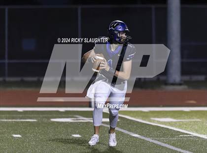 Thumbnail 3 in Belleville West @ Fort Zumwalt West photogallery.