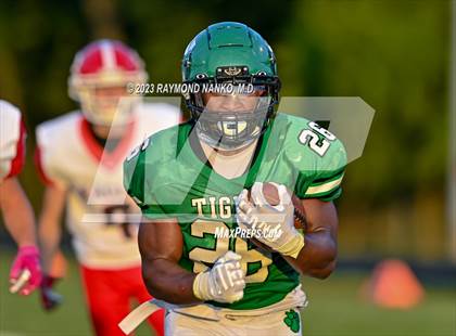 Thumbnail 2 in Frankton v Yorktown (Scrimmage) photogallery.