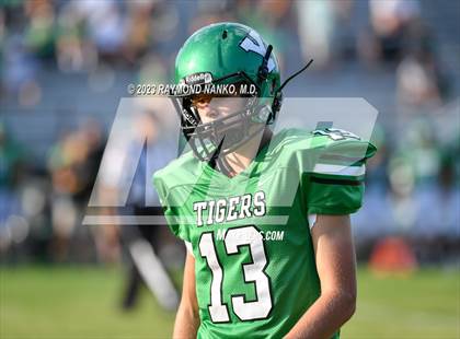 Thumbnail 1 in Frankton v Yorktown (Scrimmage) photogallery.