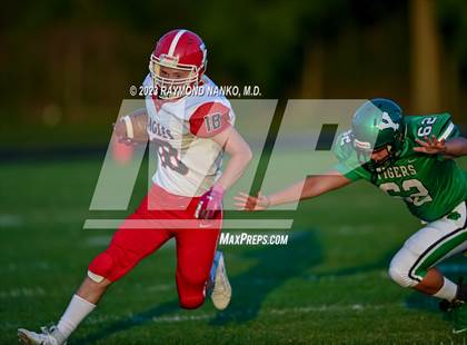 Thumbnail 3 in Frankton v Yorktown (Scrimmage) photogallery.