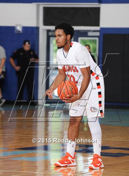 Thumbnail 3 in McKinney vs. La Porte (McDonald's Texas Invitational) photogallery.