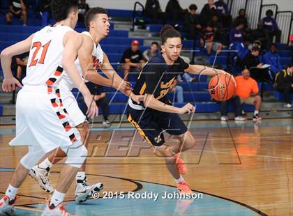 Thumbnail 2 in McKinney vs. La Porte (McDonald's Texas Invitational) photogallery.