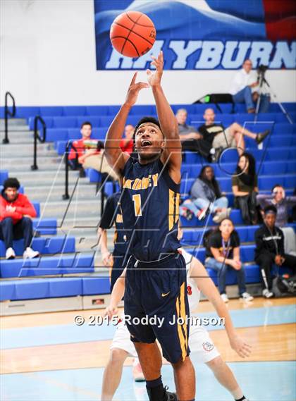 Thumbnail 1 in McKinney vs. La Porte (McDonald's Texas Invitational) photogallery.