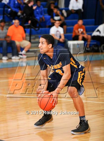 Thumbnail 1 in McKinney vs. La Porte (McDonald's Texas Invitational) photogallery.
